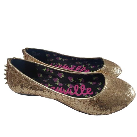 Y2K Gold Betsy Johnson studded flats sz 7 - Picture 2 of 8